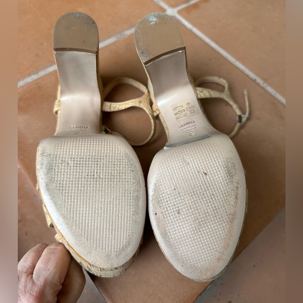 Schutz Keefa nude cork platform sandal size 6.5 Gently worn Great condition - Picture 4 of 5